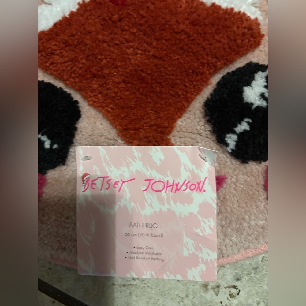 Reindeer Bath Rug - Picture 2 of 4
